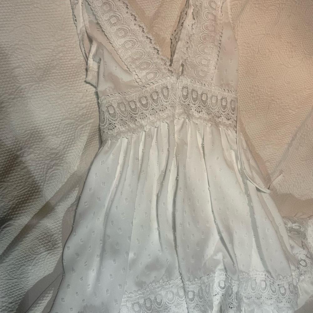 Elegant White Lace Dress